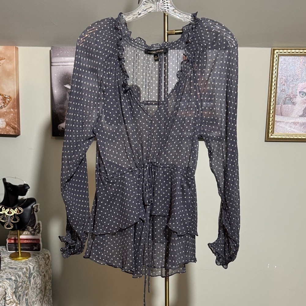 EUC Cynthia Steffe 100% Silk Gray and White Polka Dot Blouse